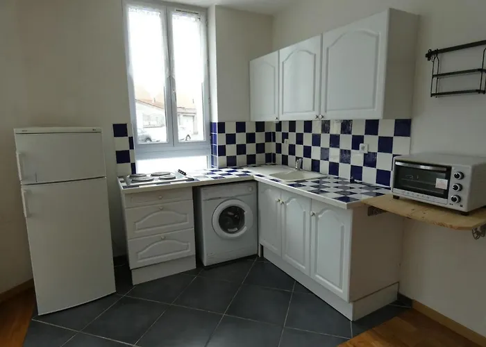 Apartment Charmant, Quartier Calme *